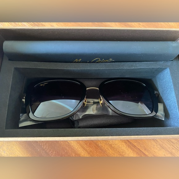New Maui Jim VIOLET LAKE Polarized Luxury Sunglasses - Picture 6 of 11